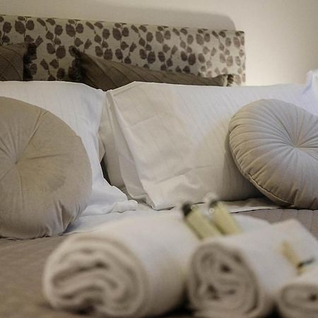 Verona Suites And Rooms Εξωτερικό φωτογραφία