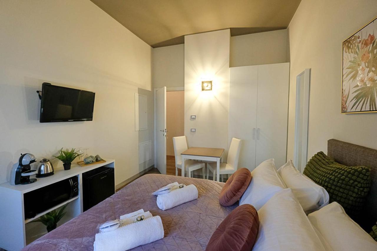 Verona Suites And Rooms Εξωτερικό φωτογραφία