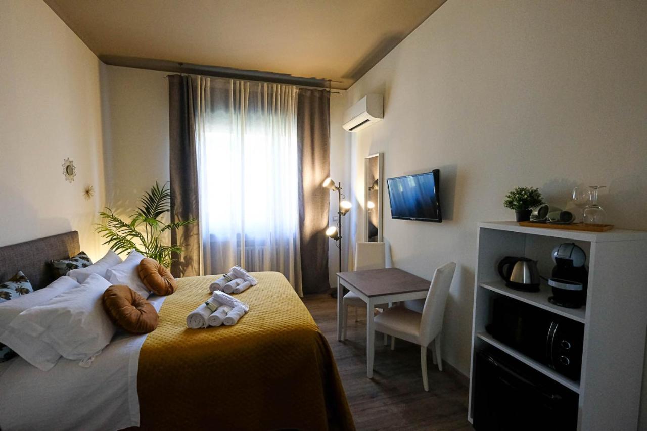 Verona Suites And Rooms Εξωτερικό φωτογραφία