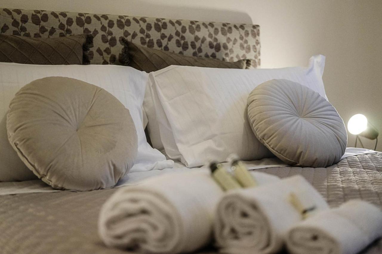 Verona Suites And Rooms Εξωτερικό φωτογραφία