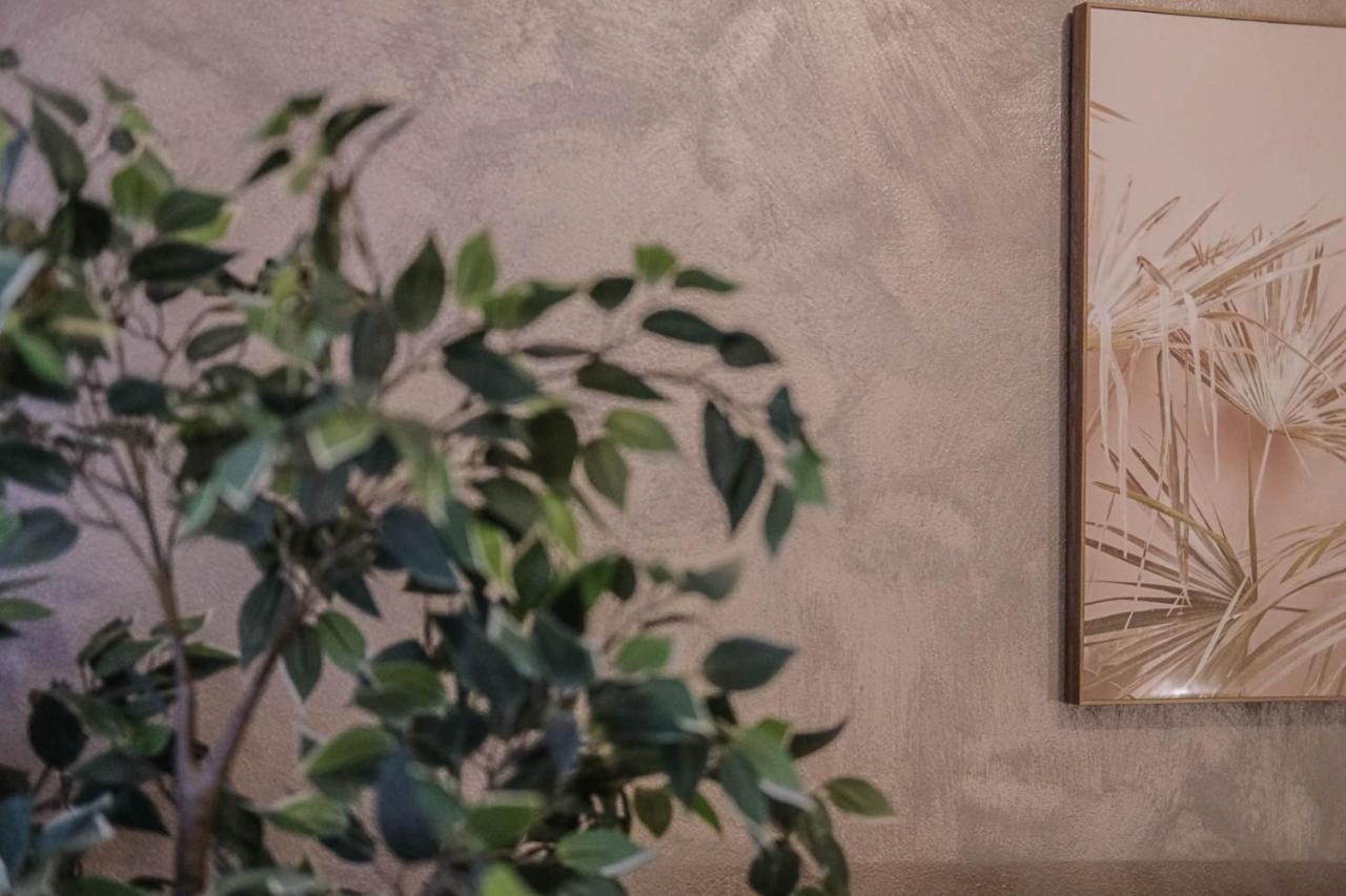 Verona Suites And Rooms Εξωτερικό φωτογραφία