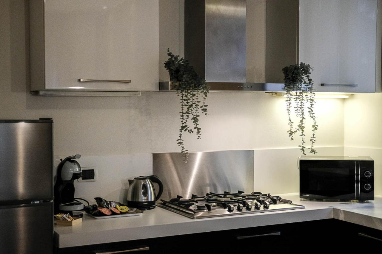 Verona Suites And Rooms Εξωτερικό φωτογραφία